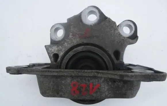 Volvo S90, V90 Engine mount bracket 31460716