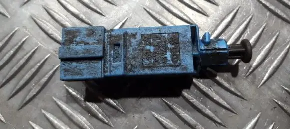 Volkswagen Golf IV Brake pedal sensor switch 1h0927189