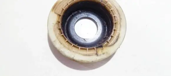 Ford Mondeo Mk III Coil spring mount 