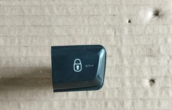 Central locking switch button