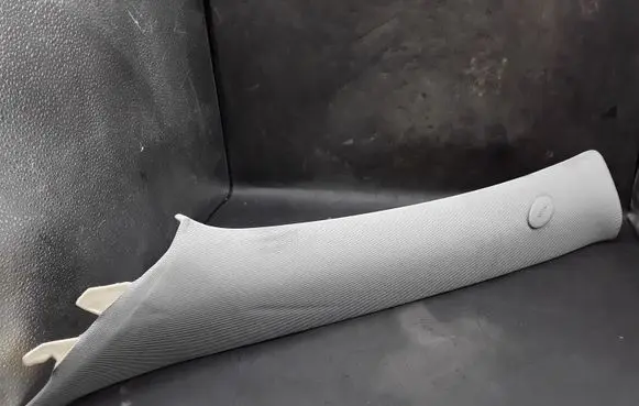 KIA Sorento (A) pillar trim 858102P300