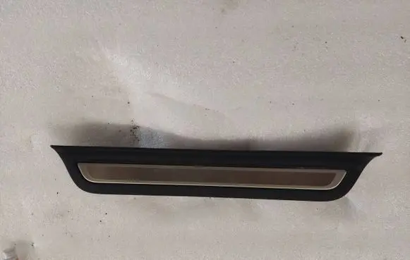 KIA Stinger Rear sill trim cover 85877J5100