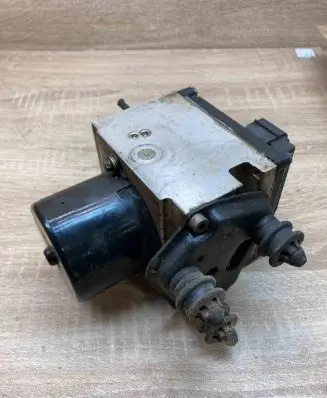 Volkswagen PASSAT B6 ABS Pump 3C0614109N 16705704F