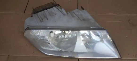 Skoda Fabia Mk1 (6Y) Headlight/headlamp