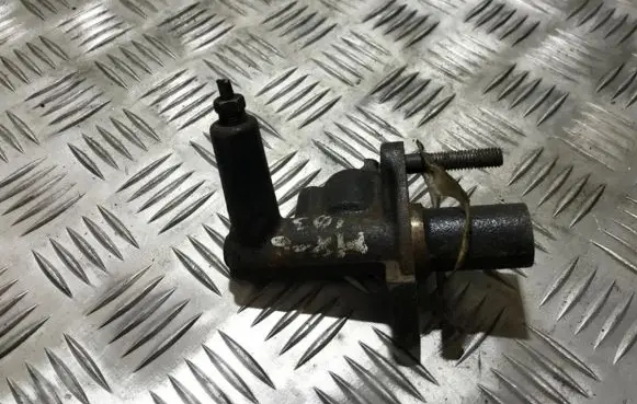 Mazda MX-6 Clutch master cylinder