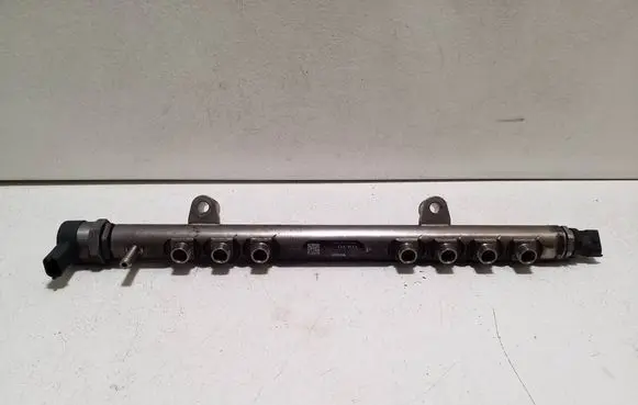 Volvo XC60 Fuel main line pipe 0445215025 30777759 31216313