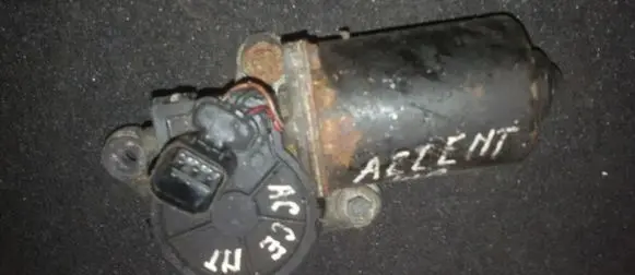 Hyundai Accent Wiper motor