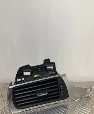Audi A6 S6 C7 4G Dashboard side air vent grill/cover trim 4G1820901 9025700