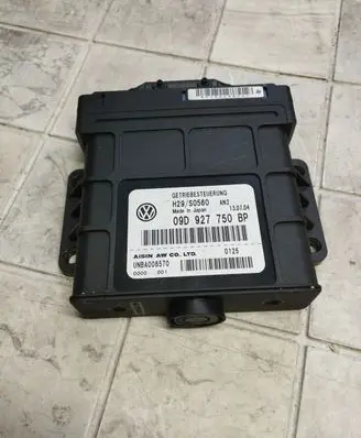 Volkswagen Touareg I Gearbox control unit/module 09D927750BP H29S0560 UNBA008570