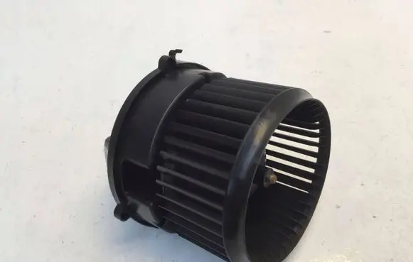 BMW 2 F44 Heater fan/blower 9297752