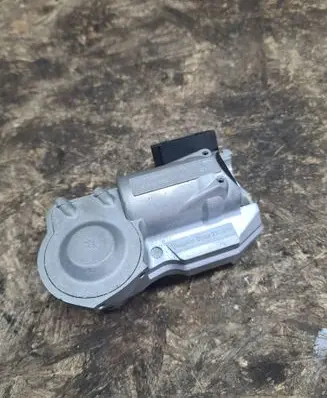 Mercedes-Benz C W203 Steering wheel lock A2034621130 8020338460