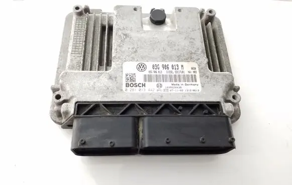 Skoda Fabia Mk2 (5J) Engine control unit/module 03G906013M 0281013442