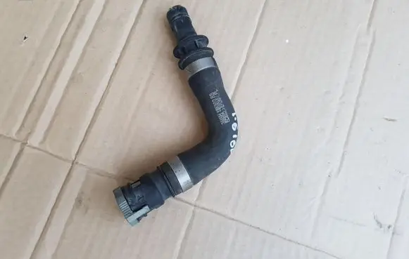 Ford Focus Engine coolant pipe/hose