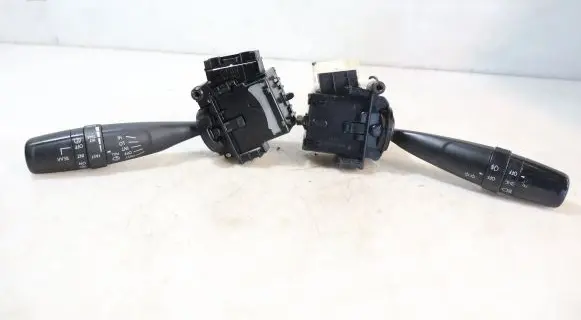 Suzuki Swift II Light switch