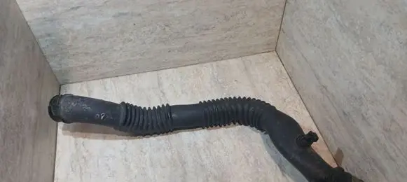 BMW 1 E81 E87 Intercooler hose/pipe 7797481