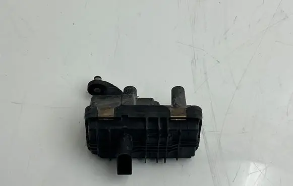 Land Rover Range Rover Evoque L538 Turbine electric control actuator 4933519600 6NW01043027