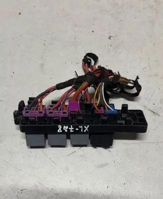 Volkswagen Golf V Fuse box set 1K1937503