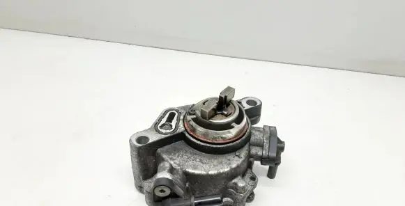 Volvo V60 Vacuum pump 9684786780