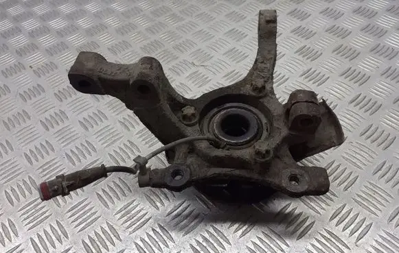Opel Astra H Front wheel hub spindle knuckle