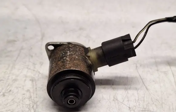 BMW X5 E53 Hydraulic servotronic pressure valve 32106788212 32106767408 32136764984