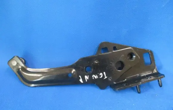 Nissan Townstar Sliding door lower roller guide/hinge 777947168R
