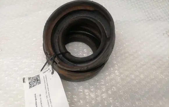 Mercedes-Benz E W123 Front coil spring rubber mount 1233211584 1233211584KZ