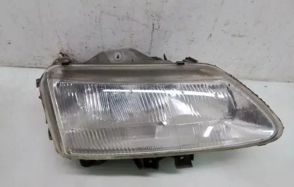 Renault Laguna I Headlight/headlamp