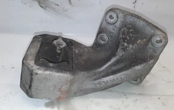Jeep Grand Cherokee (WK) Engine mount bracket 52090309AD
