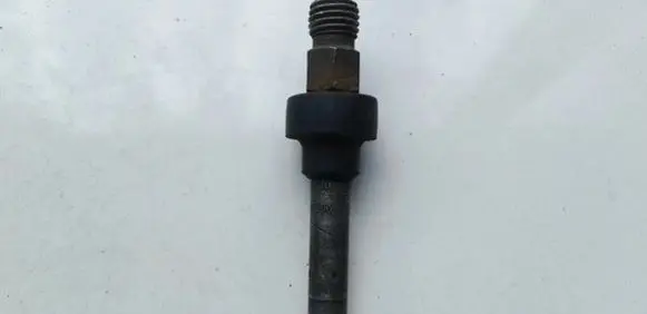 Mercedes-Benz S W126 Fuel injector 0437502010