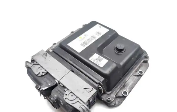 Opel Astra J Engine control unit/module 55579443 MB275700-1190