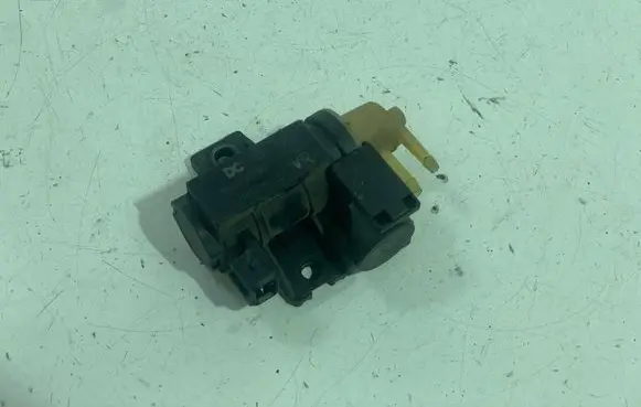 Renault Espace V (RFC) Vacuum valve 8200790180