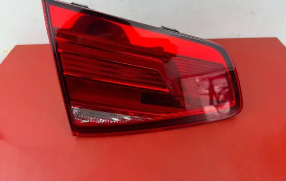 Volkswagen PASSAT B8 Tailgate rear/tail lights 3G5945093B