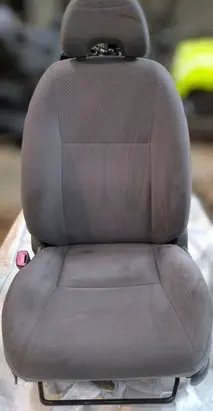 Toyota Prius (XW20) Front driver seat 