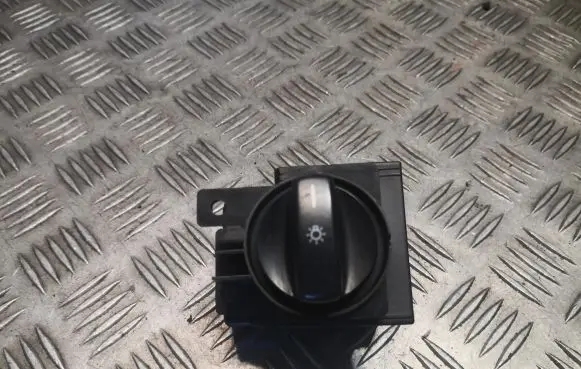Mercedes-Benz A W169 Light switch 1695451004 A1695451004