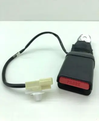 Suzuki Swift III Rear seatbelt buckle