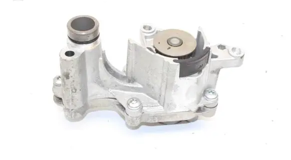 Ford Focus Water pump L1BG8501AA