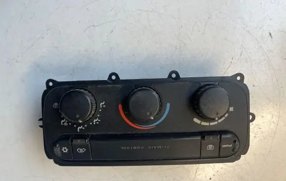 Chrysler Voyager Climate control unit 05005001AJ 4201277937