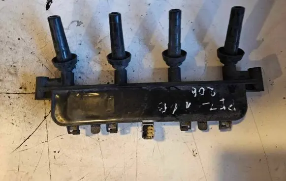 Peugeot 206 High voltage ignition coil 154302 0986221035