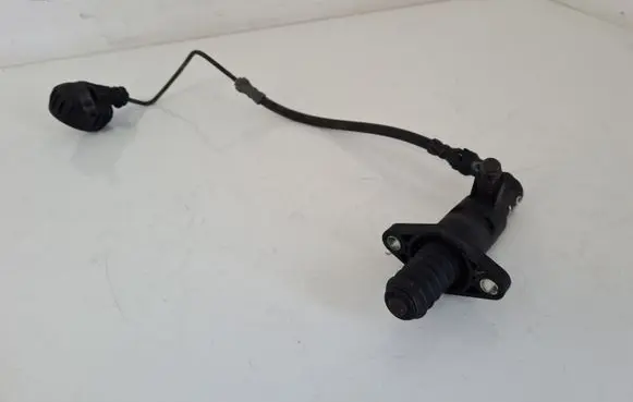 Volkswagen Golf VII Clutch slave cylinder 5Q0721261C