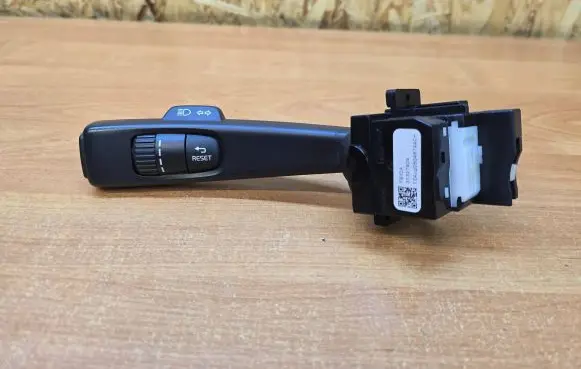 Volvo S60 Indicator stalk 31327904 121A0500487AACH