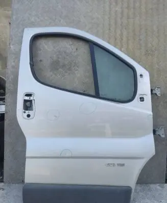 Renault Trafic II (X83) Front door