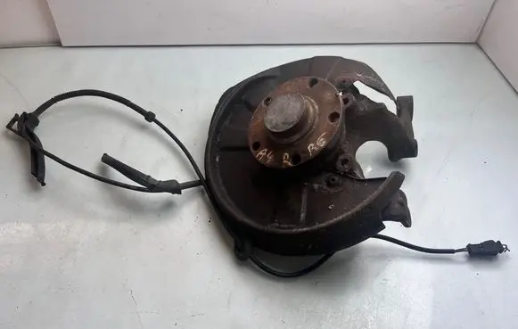 Audi A4 S4 B6 8E 8H Rear wheel hub spindle/knuckle 85756