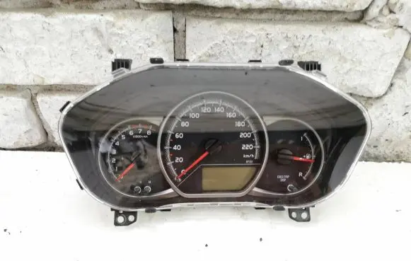 Toyota Yaris Speedometer (instrument cluster) 838000UB20 MB1575703780
