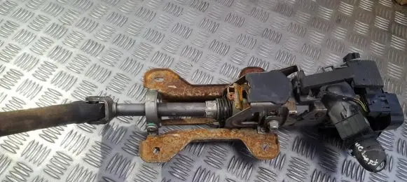 Ford Fusion Steering wheel axle