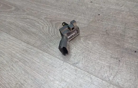 Volvo V70 Air pressure sensor 8677288 0261230090