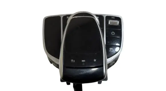Head unit multimedia control