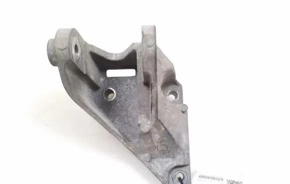 Nissan Juke I F15 Engine mounting bracket