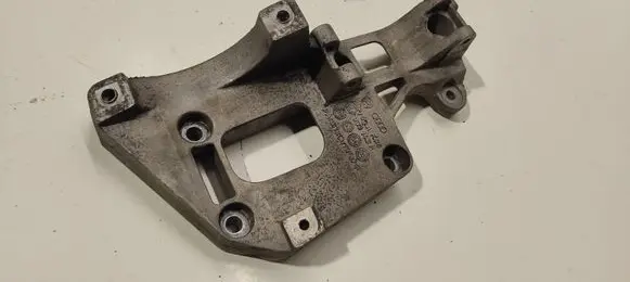Skoda Octavia Mk2 (1Z) Generator/alternator bracket 06F903143F ALS112CU1