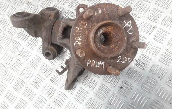 Nissan Primera Front wheel hub spindle knuckle