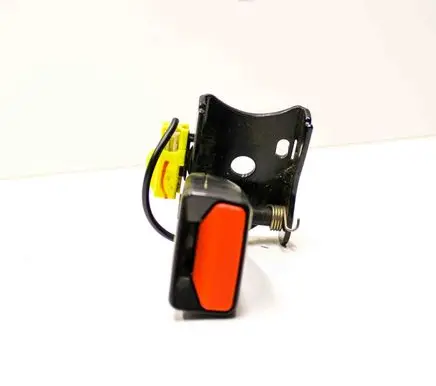 Rear seatbelt buckle
